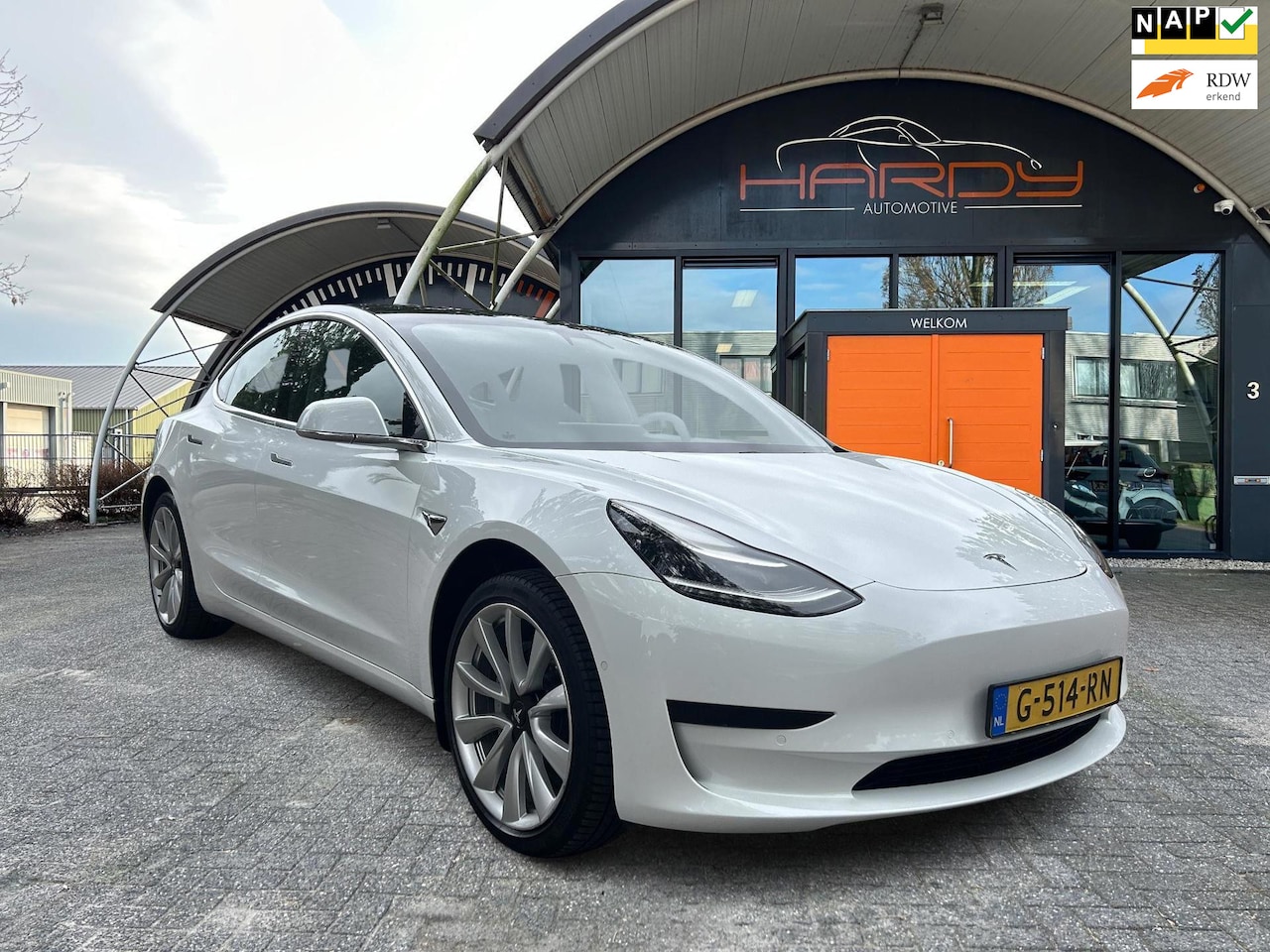 Tesla Model 3 - Standard RWD Plus 60 kWh 83,4% SOH 19INCH Rijklaarprijs! - AutoWereld.nl