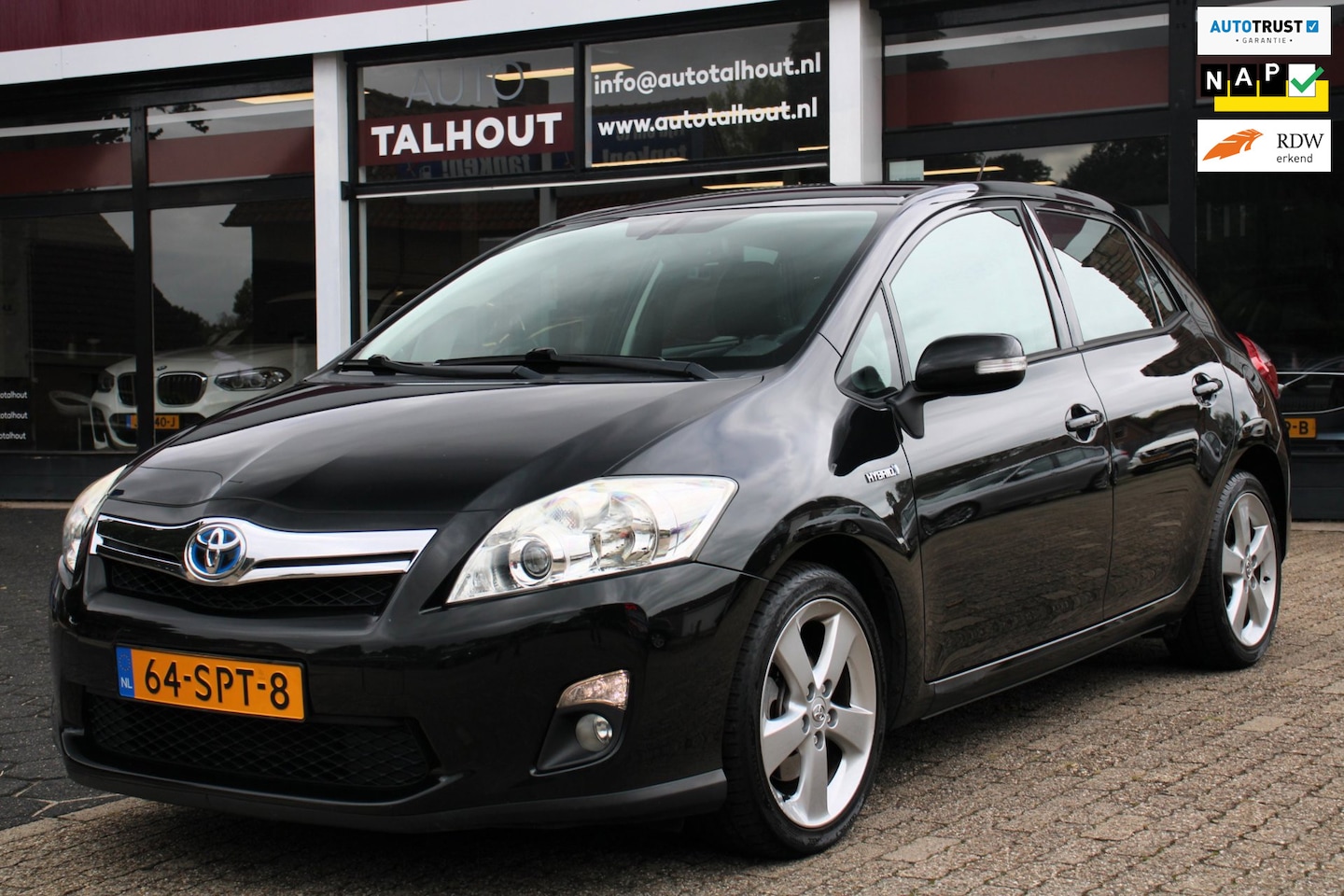 Toyota Auris - 1.8 Full Hybrid Executive - AUTOMAAT, NAVI, CRUISE CONTROL, CLIMATE CONTROL, NW APK - AutoWereld.nl