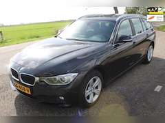 BMW 3-serie Touring - 318d Executive