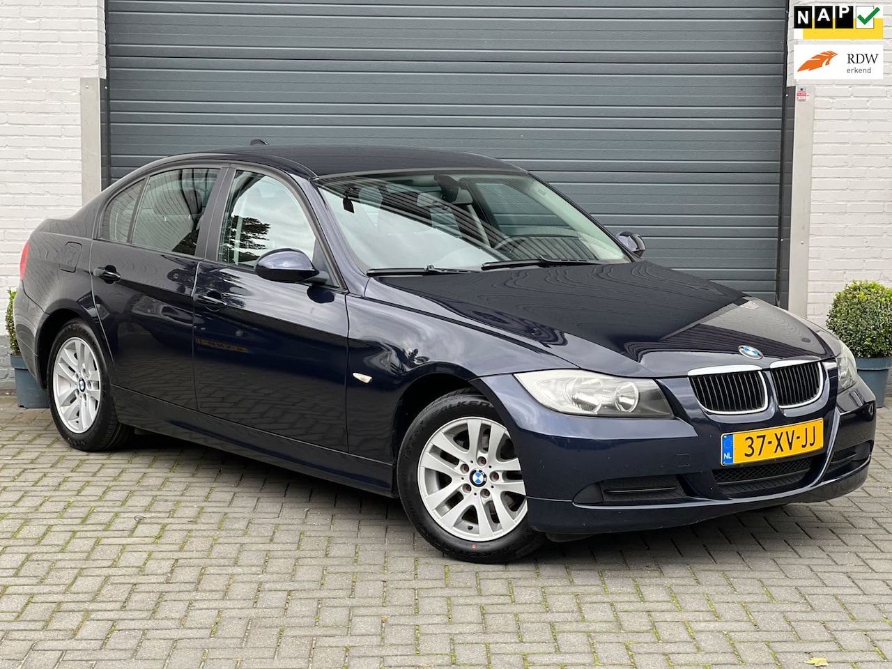 BMW 3-serie - 318i | Airco | Cruise | Beurt | 4 Nw. Banden | Goed Onderhouden | - AutoWereld.nl