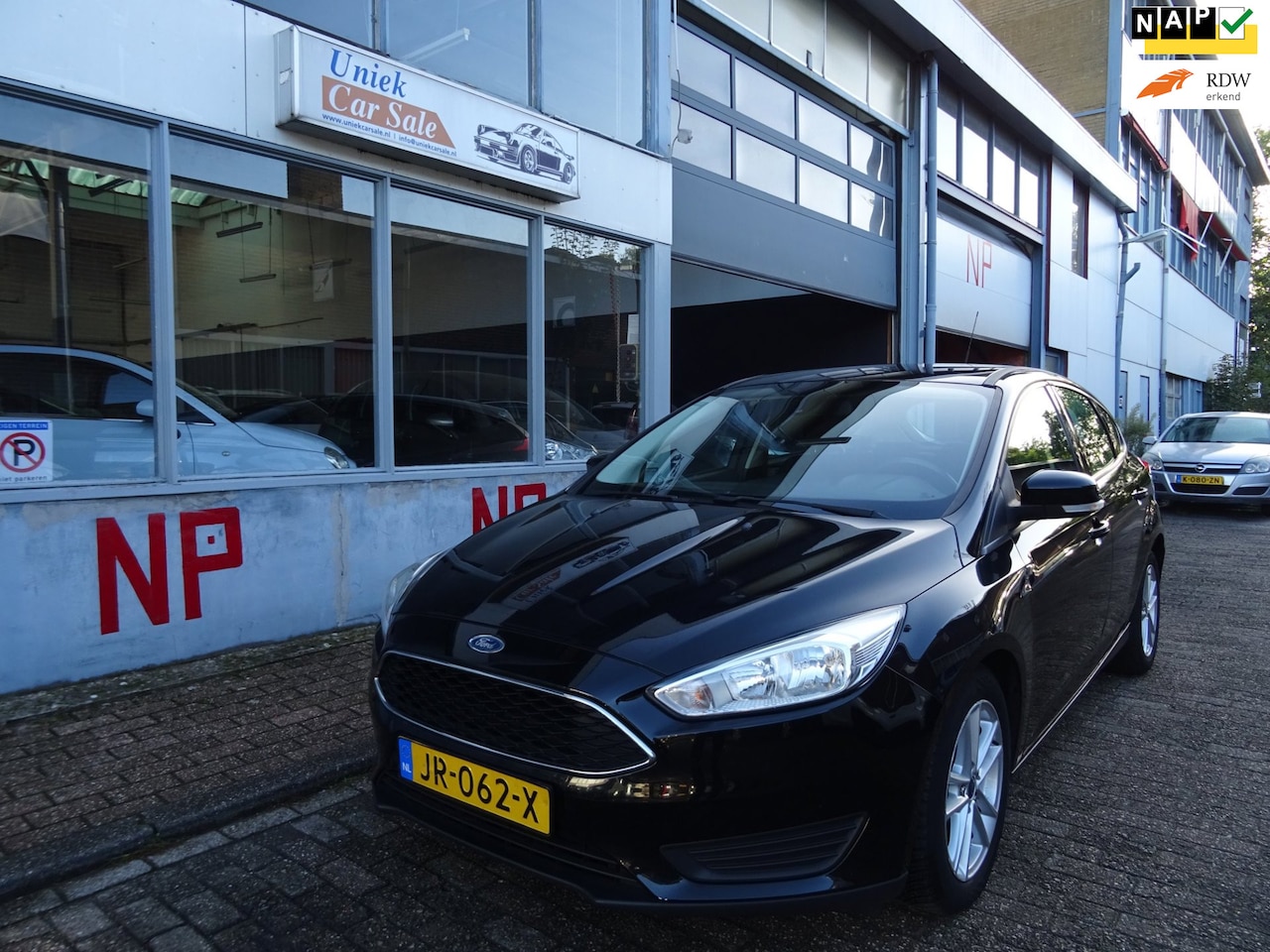 Ford Focus - 1.5 TDCI Trend 1.5 TDCI Trend - AutoWereld.nl
