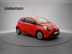 Toyota Aygo - 1.0 VVT-I X-Fun Sport 5 Deurs - Airco, Multifunctioneel stuur, Bluetooth