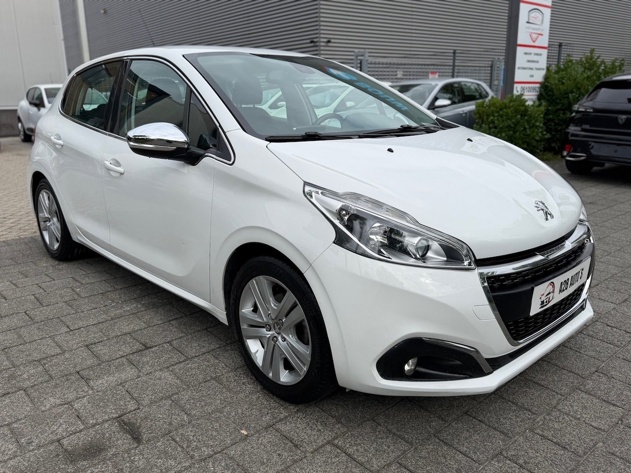 Peugeot 208 - 1.2 PureTech GT-line|Automaat|Cruise contr| Eco|Parkeersens - AutoWereld.nl