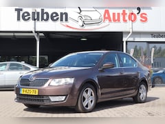 Skoda Octavia - 1.2 TSI Greentech Ambition | Automaat | Multimedia | Trekhaak | Onderhouden