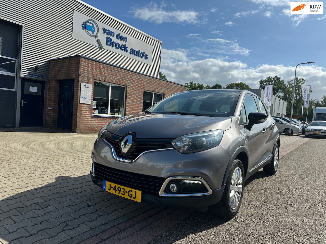 Renault Captur - 0.9 TCe Expression Clima/Cruise/LM velgen/KeylessEntry/ - AutoWereld.nl