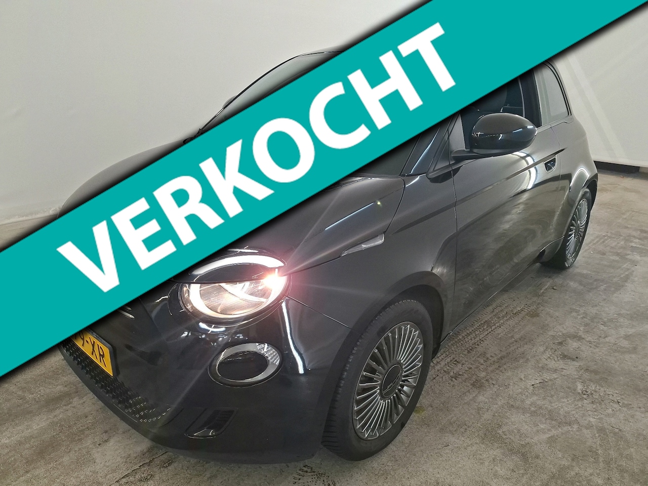 Fiat 500 - 42 kWh pk Icon | SOH 94% | CarPlay / Android | Navigatie | Cruise Control | Automatische a - AutoWereld.nl