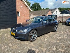 BMW 3-serie - 320i EfficientDynamics Edition Executive navi/clima/pd/19inc.nap enz zeer mooi