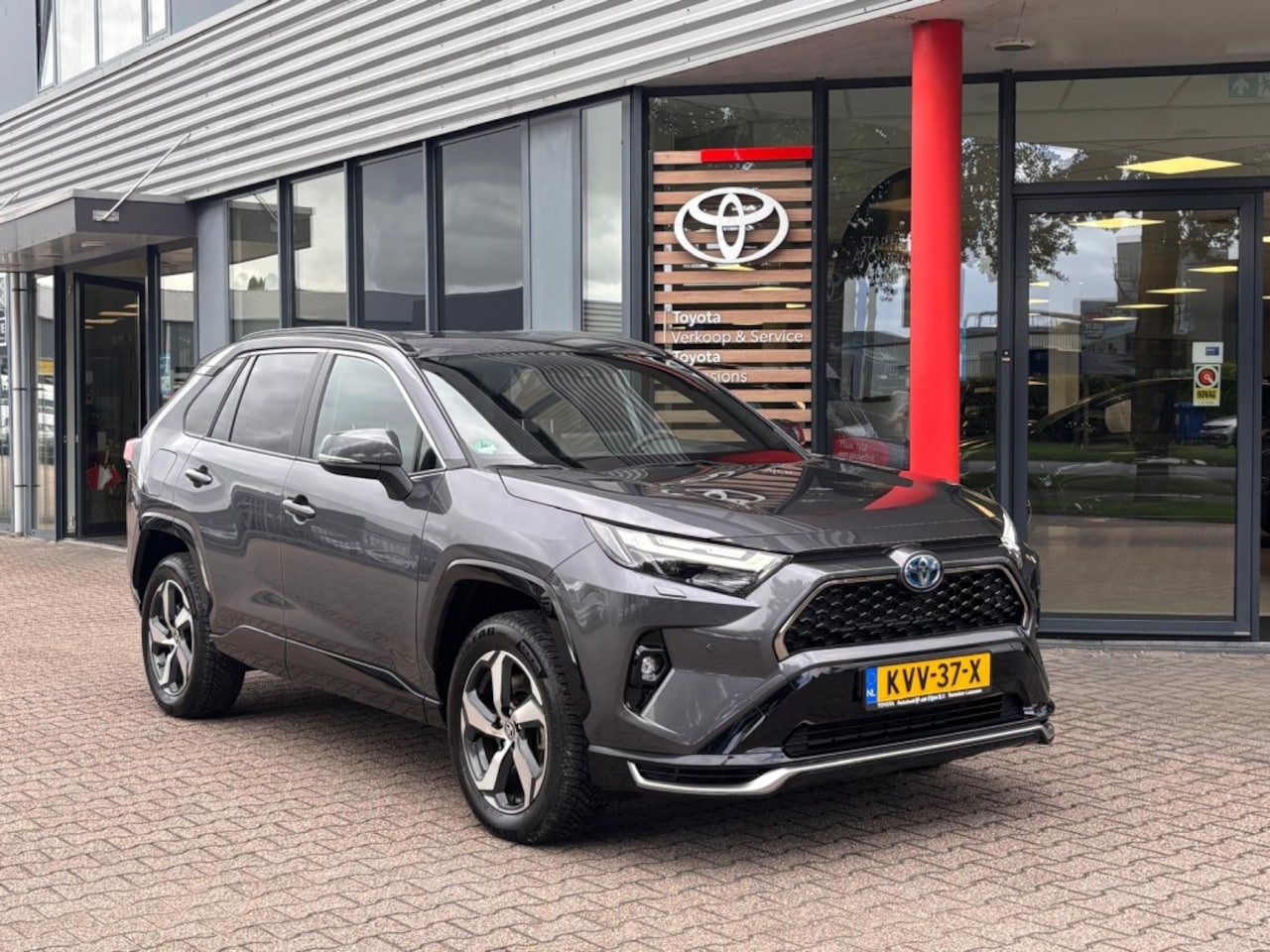 Toyota RAV4 - 2.5 PlugHyb. Dynamic | Nav | Stoel & Stuurwiel VW | Trekhaak | All- season | PDC + Camera - AutoWereld.nl