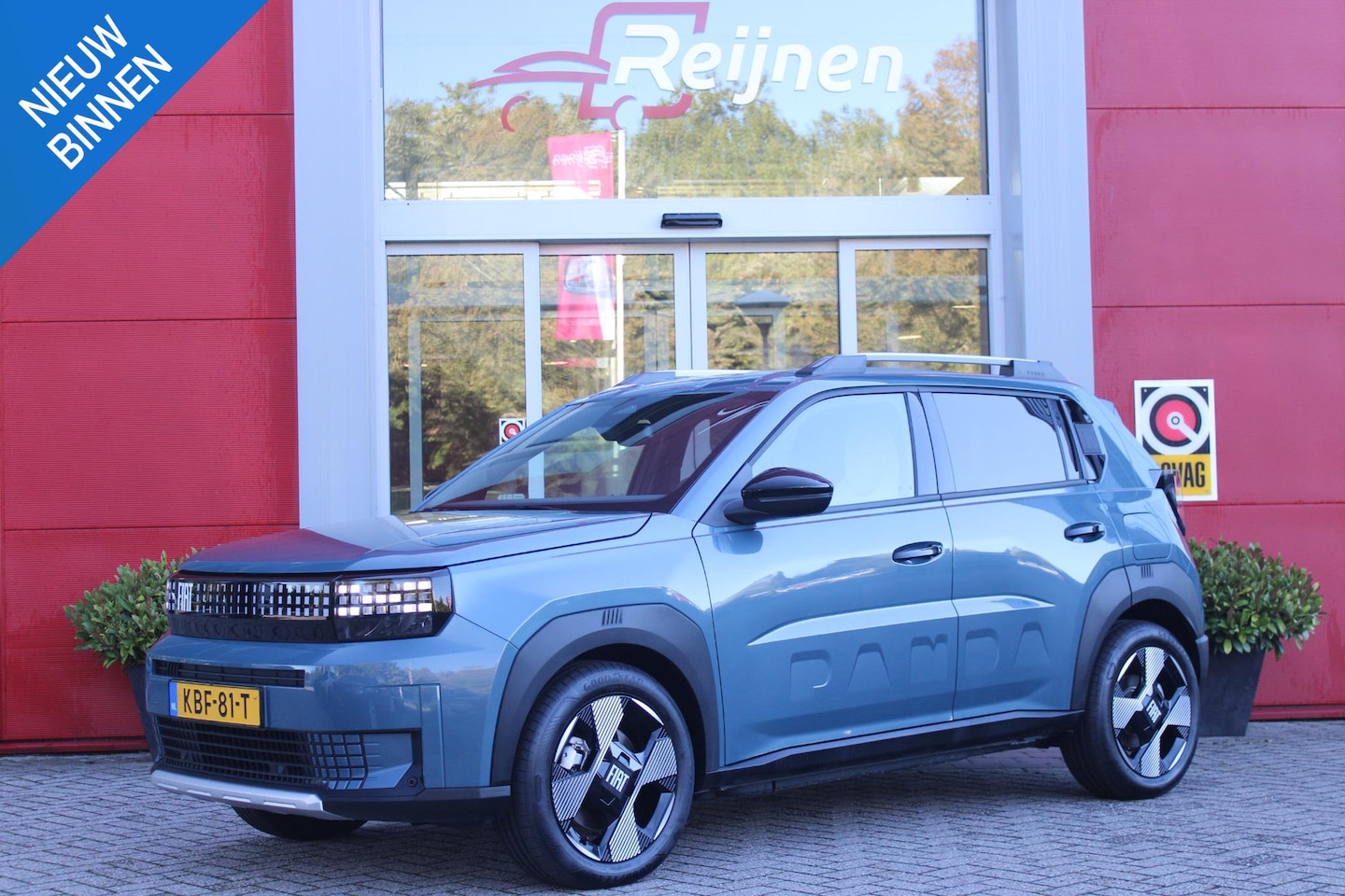 Fiat Grande Panda - LA PRIMA 11 kW 44 kWh | WINTER PACK: (VERWARMBARE VOORSTOELEN, VERWARMBAAR STUURWIEL, VERW - AutoWereld.nl