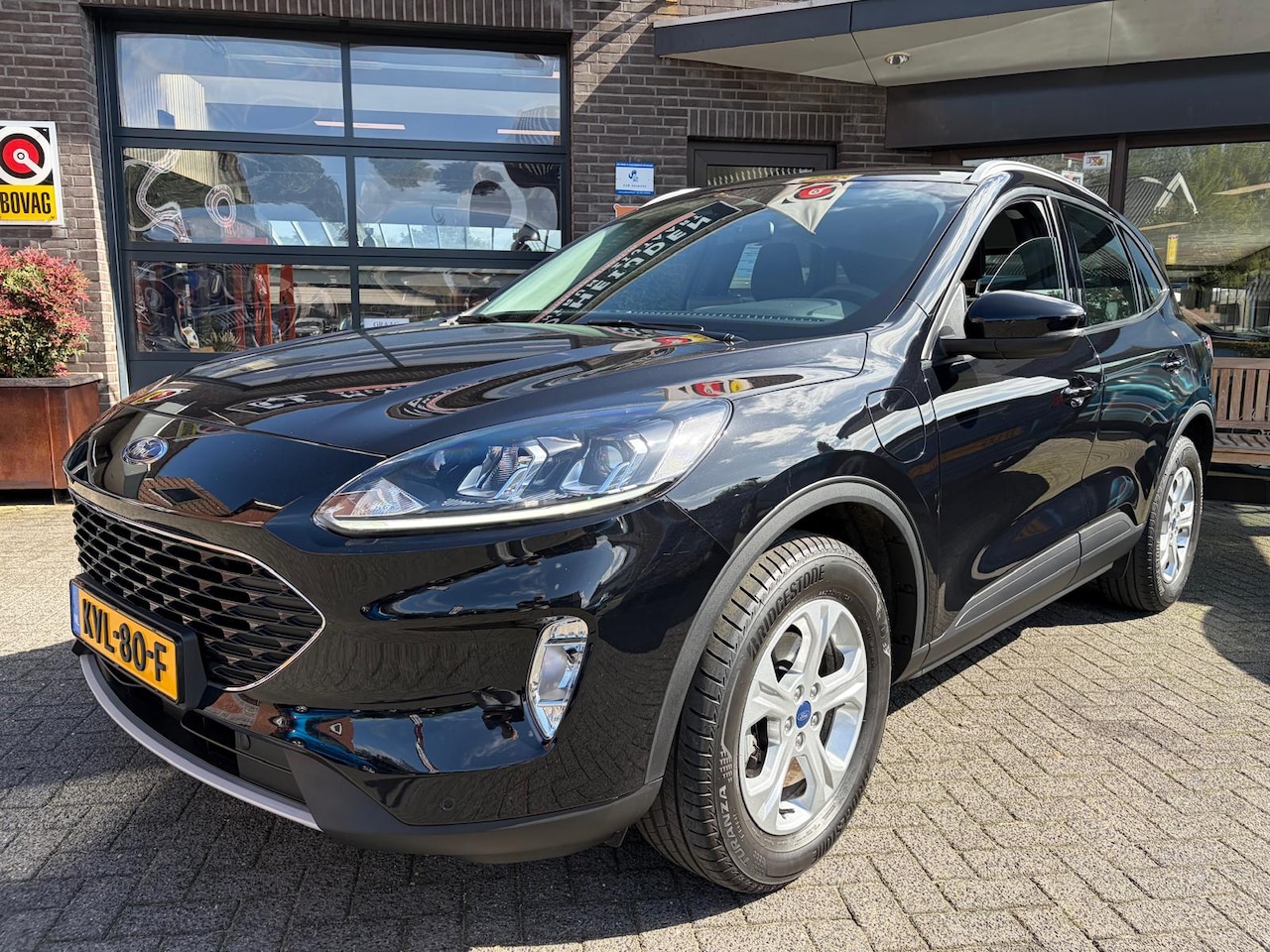 Ford Kuga - 2.5 PHEV e-CVT Titanium - AutoWereld.nl