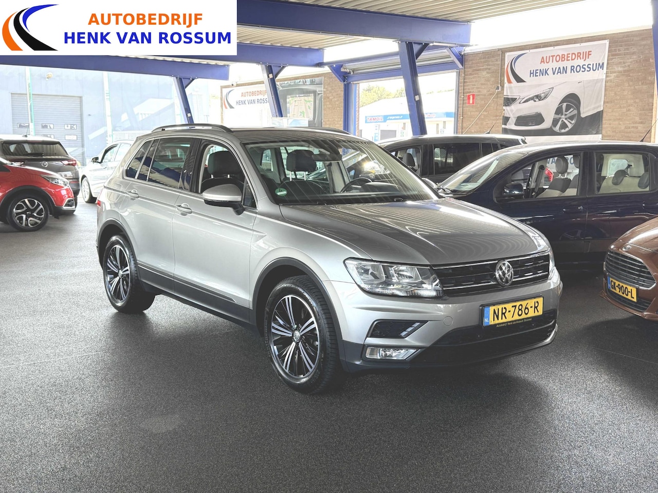 Volkswagen Tiguan - 1.4 TSI ACT Comfortline Trekhaak | Leer | Zeer mooie auto | NAP. - AutoWereld.nl