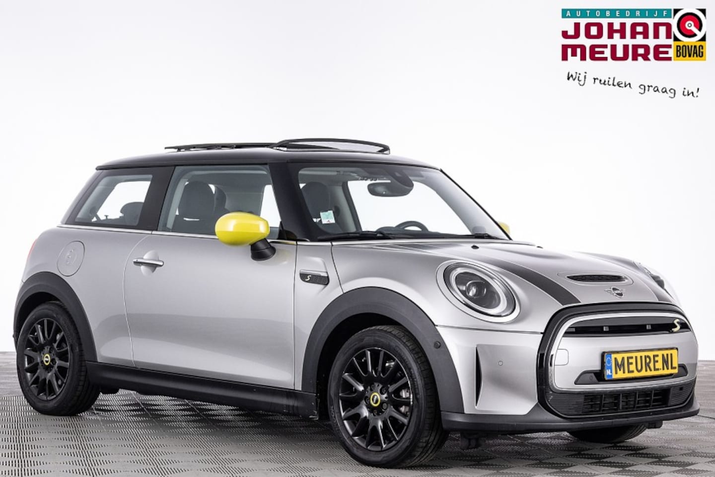 MINI Electric - Mini Yours 33 kWh | PANORAMADAK | harman/kardon | LEDER | SOH 99% | - AutoWereld.nl