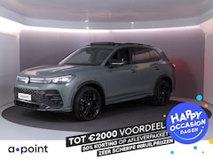 Volkswagen Tiguan - 1.5 eHybrid R-Line Edition 272 pk Automaat (DSG) | Verlengde garantie | Navigatie | Panora