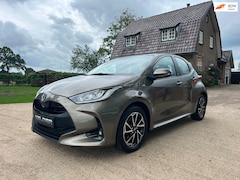 Toyota Yaris - 1.5 Hybrid Dynamic Automaat Camera Navigatie