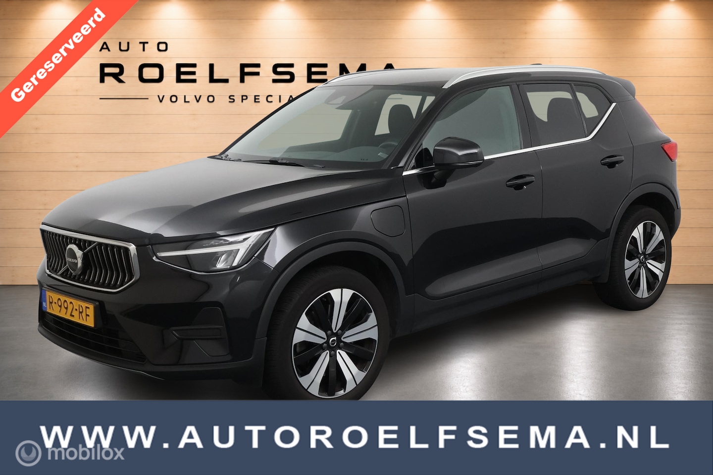 Volvo XC40 - 1.5 T4 Plug-in hybrid Plus Bright | Verwarmbare Voorstoelen & Stuurwiel | Privacy Glass | - AutoWereld.nl