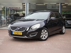 Volvo V60 - 2.0T Summum Automaat | Airco | Navigatie | Elek. pakket | Youngtimer | Inruil mogelijk