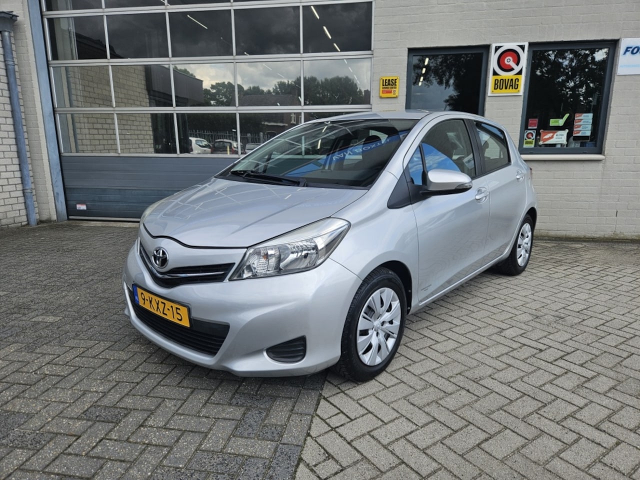Toyota Yaris - 1.3 16V VVT-i 5D Aspiration Automaat - AutoWereld.nl