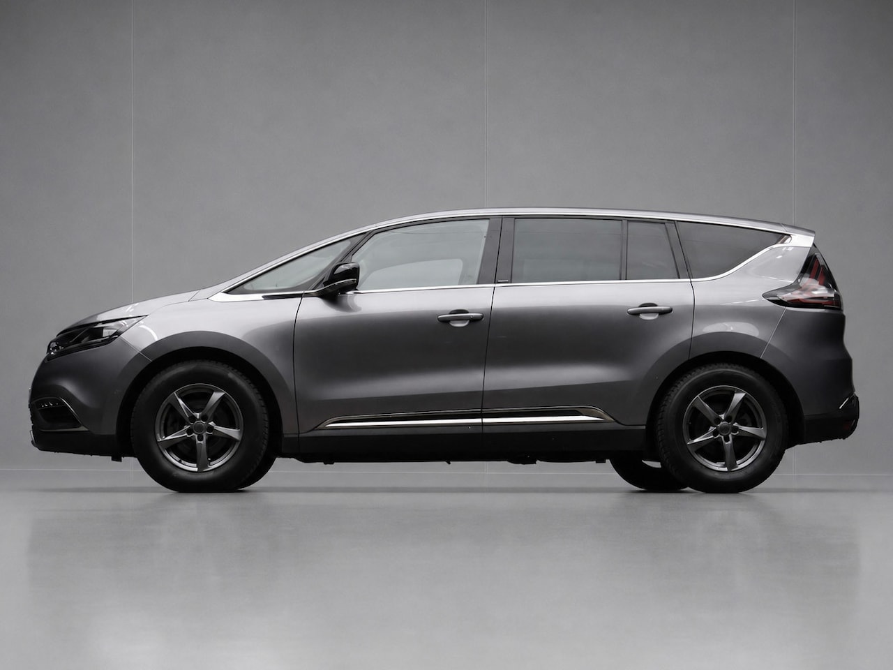 Renault Espace - 1.6 TCe Initiale Paris 7p Sport (HEAD-UP DISPLAY,NAVI,CAMERA,STOELVERWARMING,PDC,LED,GETIN - AutoWereld.nl