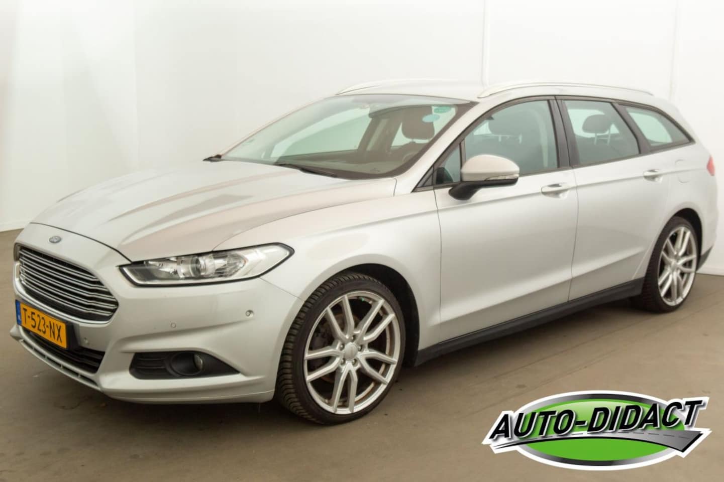 Ford Mondeo - 1.5 EcoBoost Navi Clima Titanium - AutoWereld.nl