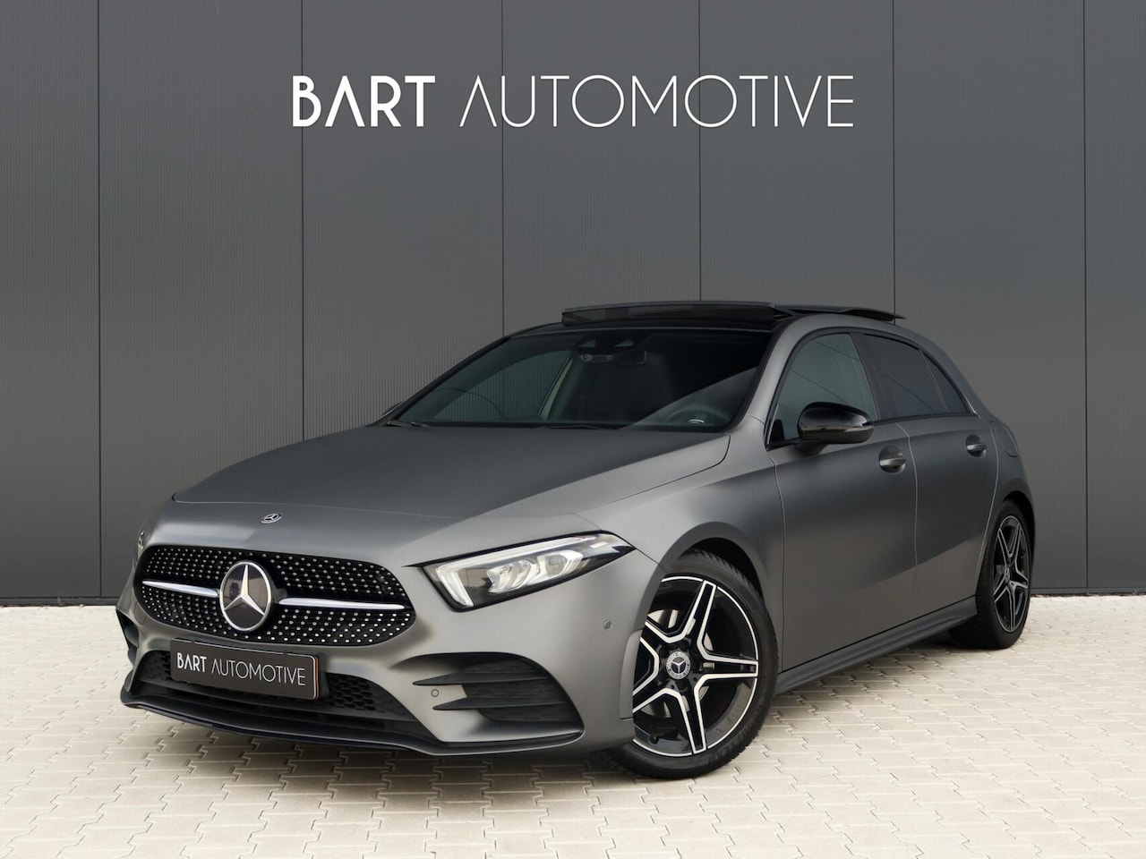Mercedes-Benz A-klasse - 180 AMG|Pano|Camera|CarPlay|Magno|NL Auto - AutoWereld.nl