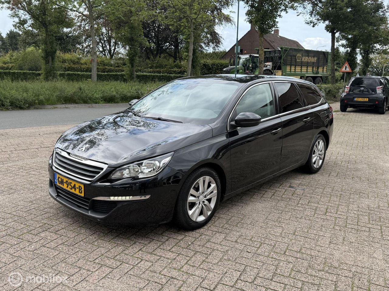 Peugeot 308 SW - 1.6 BlueHDI Blue Lease Executive 1.6 BlueHDI Blue Lease Executive - AutoWereld.nl