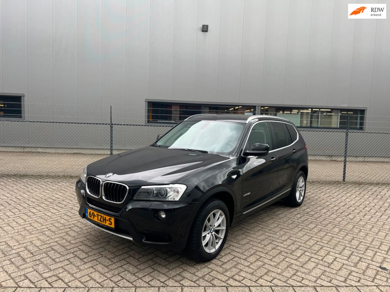 BMW X3 - XDrive20i Executive l Nw Distributieketting l Nw oliepompketting l Nw olie + filter l Nw p - AutoWereld.nl