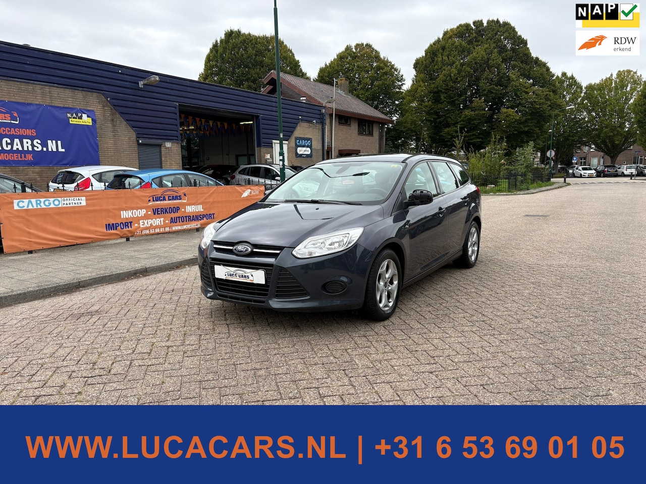 Ford Focus Wagon - 1.0 EcoBoost Lease Trend TREKHAAK CRUISE CONTROL EN AIRCO ! - AutoWereld.nl