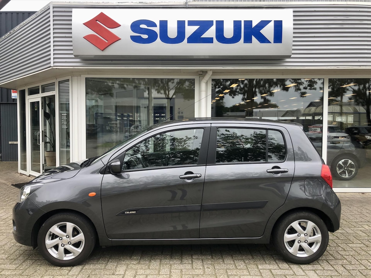 Suzuki Celerio - 1.0 68PK Start/Stop Exclusive (RIJKLAARPRIJS) Tot 10 jaar Suzuki Garantie* - AutoWereld.nl