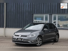 Volkswagen Golf - 1.5 TSI Highline Pano DSG LED ACC Navi Stoelverw CarPlay PDC
