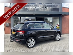 Skoda Karoq - 1.5 TSI ACT Ambition Business ✅ CarPlay ✅ Elec.Trekhaak ✅ Climate ✅ Stoelverwarming ✅