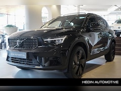 Volvo XC40 - 2.0 B4 Plus Black Edition Panorama Dak | 20'' Black Ed Velgen | Elek Verstelbare Stoelen |