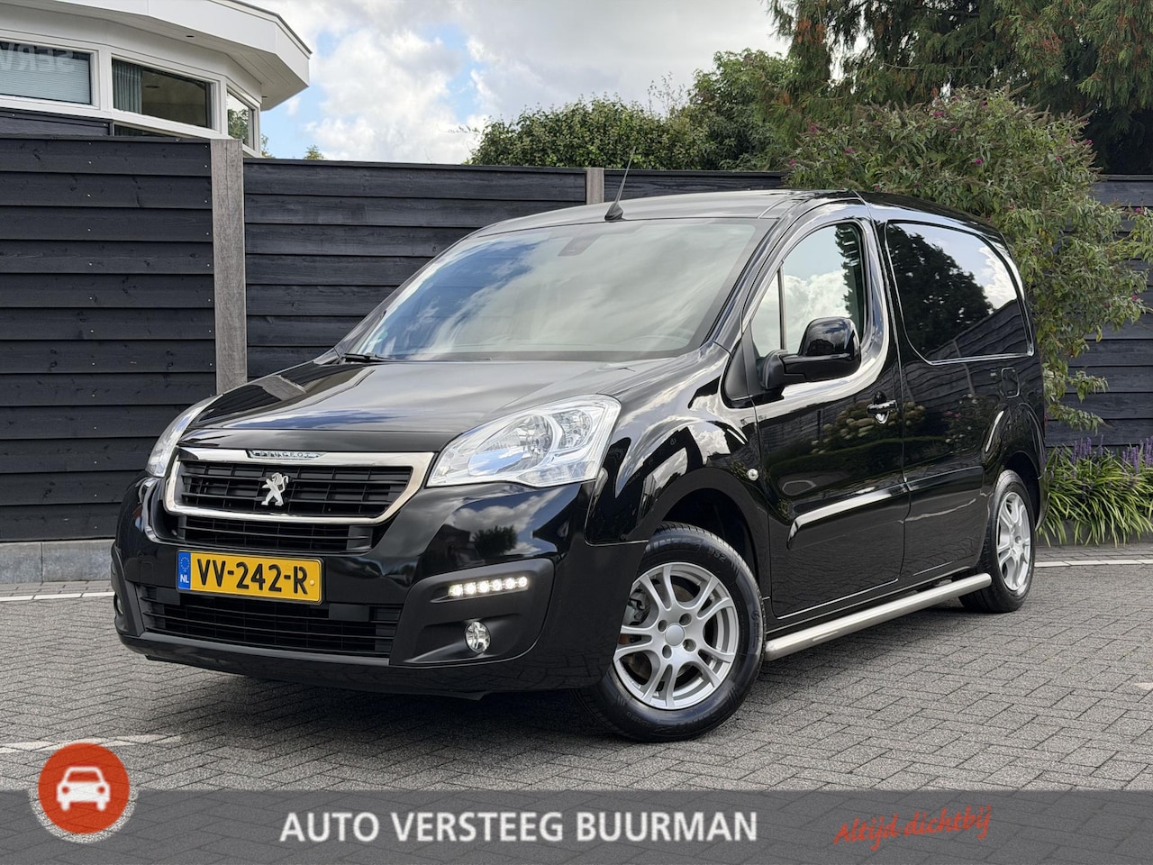 Peugeot Partner - Première 1.6 BlueHDi 100PK L1 ETG5 Automaat Navigatie, Parkeersensoren, Trekhaak, Elektris - AutoWereld.nl
