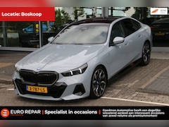 BMW 5-serie - 530e M-PAKKET VOL PANO TREKHAAK BTW-AUTO
