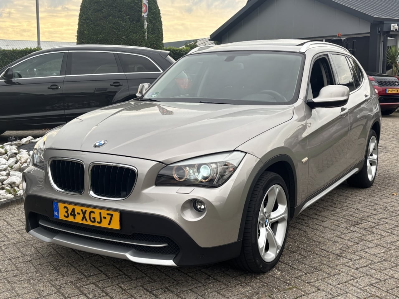 BMW X1 - 2.0i S-Drive Automaat 2012 Panodak Trekhaak - AutoWereld.nl