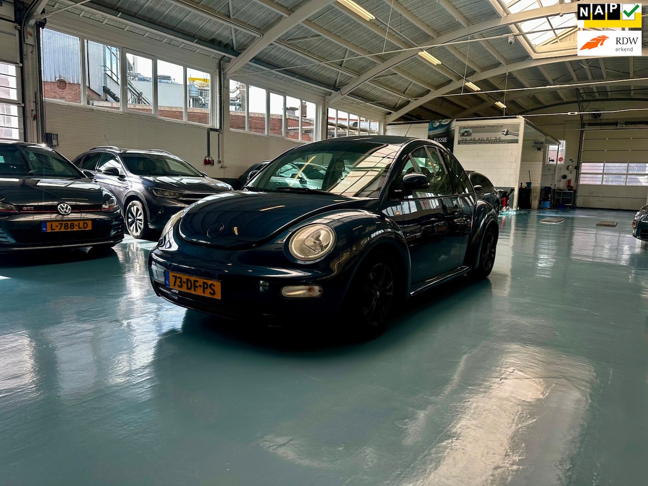 Volkswagen New Beetle - 2.0 Highline 2.0 Highline - AutoWereld.nl