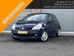 Renault Clio - 1.4-16V Exception