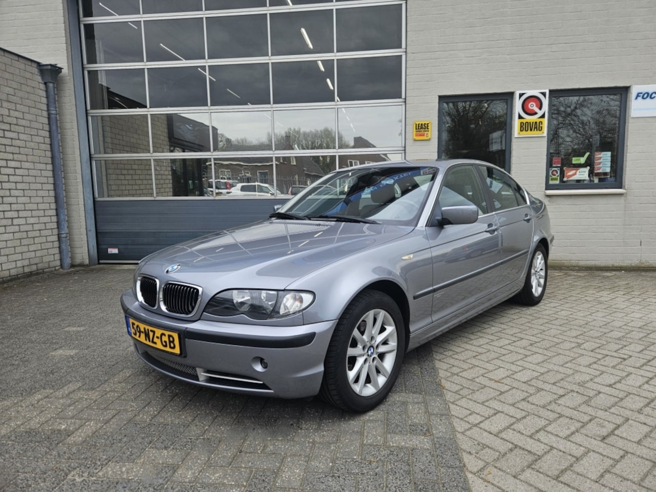 BMW 3-serie - (e90) 318i Executive Edition - AutoWereld.nl
