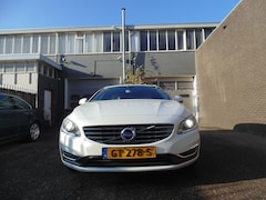 Volvo V60 - 2.4 D5 Twin Engine Special Edition 08-2015 315 PK euro 6