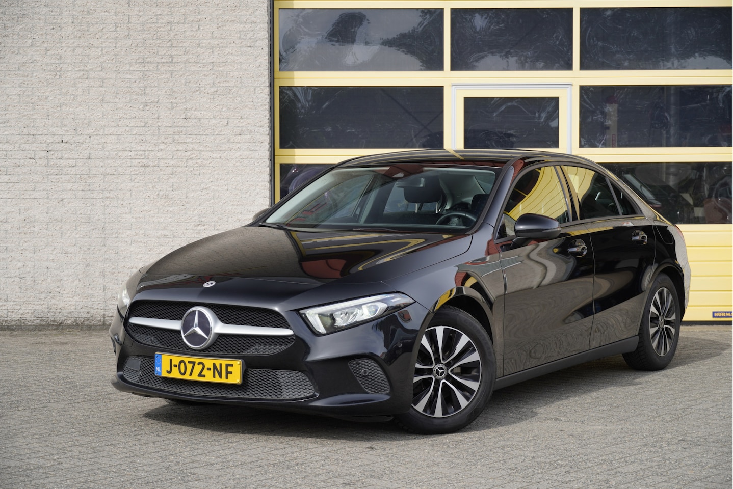 Mercedes-Benz A-klasse - 180 Automaat! Business Solution BJ2020 Lmv 16" | Led V+A | Pdc | Navi | Virtual cockpit | - AutoWereld.nl