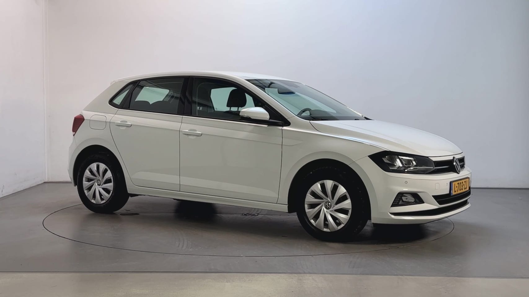 Volkswagen Polo - 1.0 TSI Comfortline Business Parkeersensoren Climate Control Navigatie App-Connect DAB+ - AutoWereld.nl