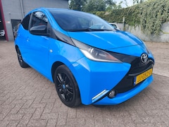 Toyota Aygo - 1.0 VVT-i x-cite, Cruise control, Achteruitrijcamera, Navigatie
