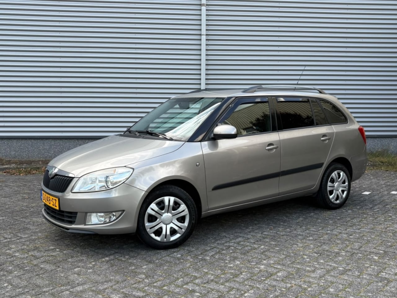 Skoda Fabia Combi - 1.2 TSI Elegance AUTOMAAT Stoelvw TREKHAAK PDC - AutoWereld.nl