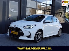 Toyota Yaris - 1.5 Hybrid Dynamic (Navi/Carplay, Camera, AdaptiveCruise, Keyless, Trekhaak, Stoelverwarmi