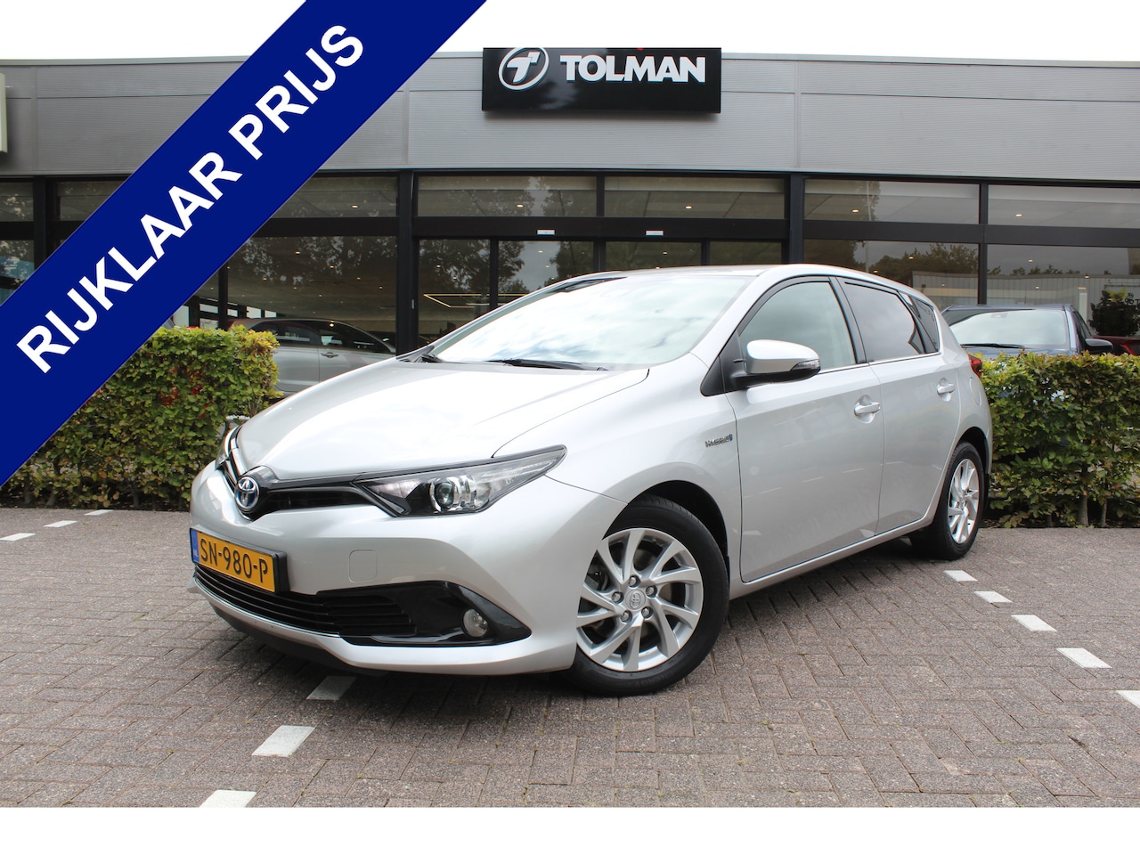 Toyota Auris - 1.8 Hybrid Energy Plus Rijklaar | Keyless | Sensoren | Camera | Cruise | Clima | Dealer on - AutoWereld.nl