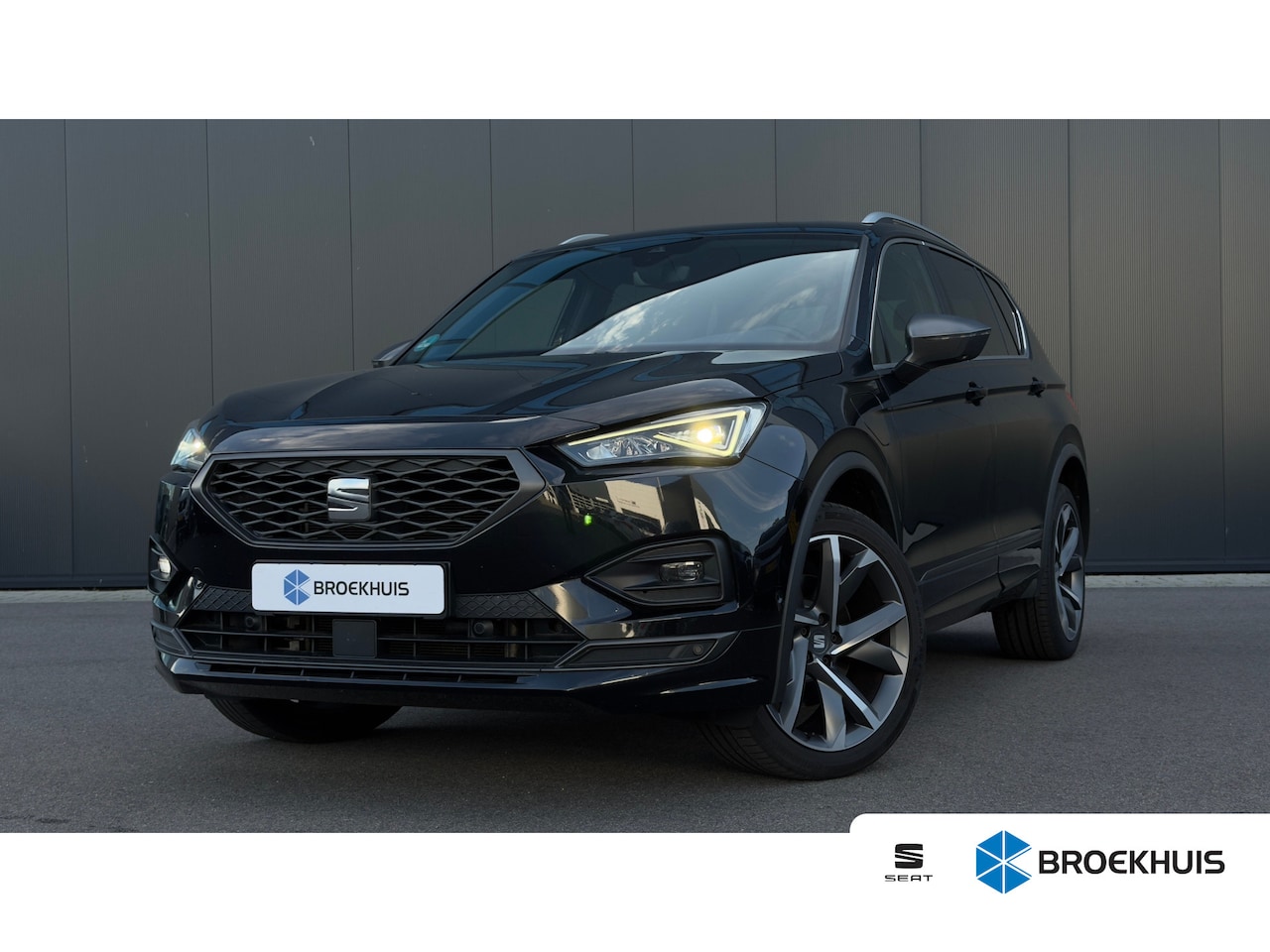 SEAT Tarraco - 245pk 1.4 TSI e-Hybrid PHEV FR Business | Trekhaak | Panoramadak | Adaptive cruise control - AutoWereld.nl
