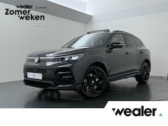 Volkswagen Tiguan - 1.5 eHybrid R-Line Edition | 272 PK | SoH 100% | Trekhaak wegklapbaar | Adaptive Cruise Co
