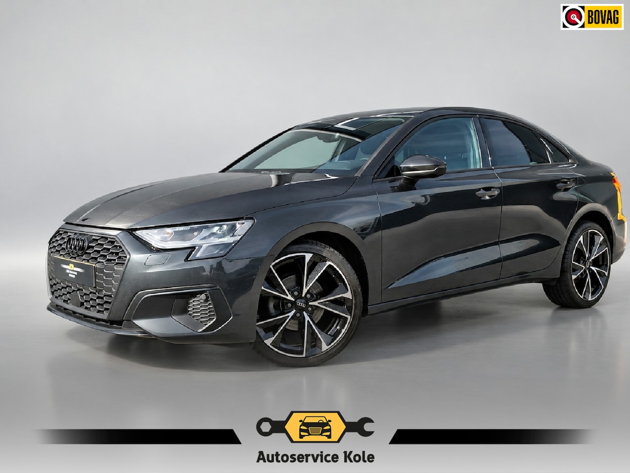Audi A3 Limousine - 30 TFSI AUTOMAAT * Carplay * Climate Control * Parkeersensoren * - AutoWereld.nl