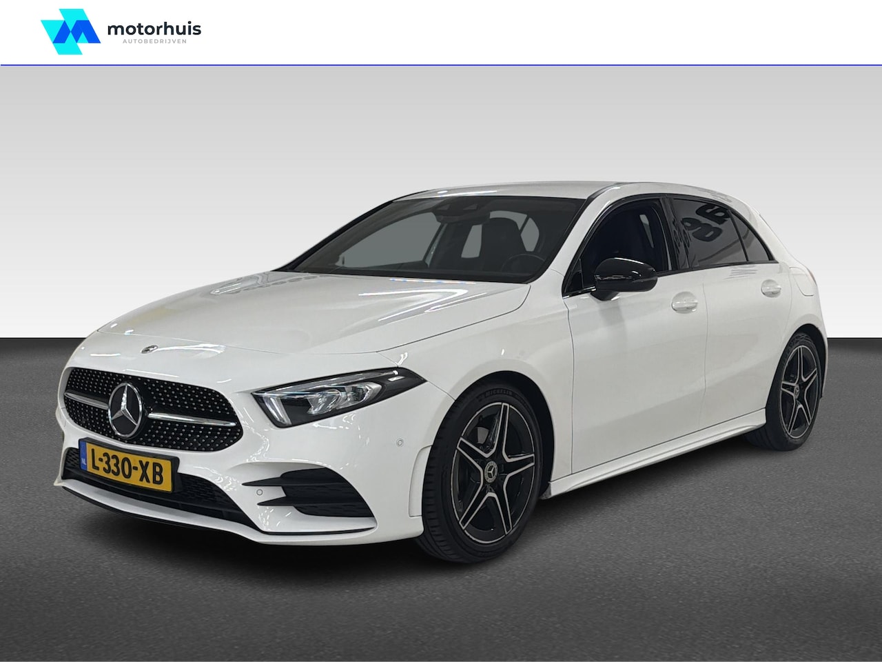 Mercedes-Benz A-klasse - 180 Business Solution AMG | AMG-styling | Achteruitrijcamera | Apple Carplay/Android Auto| - AutoWereld.nl