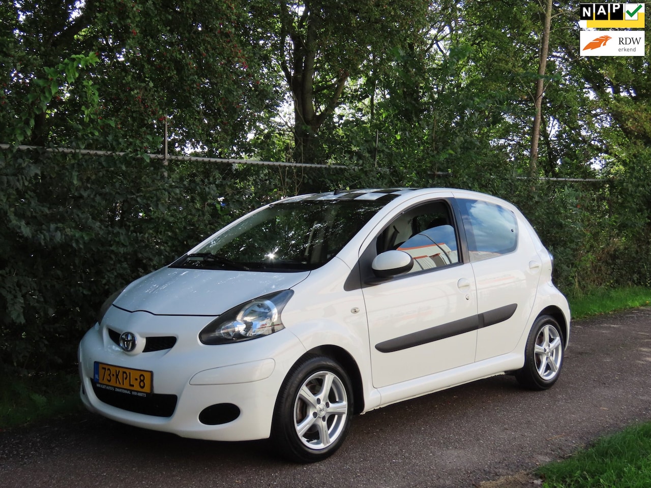 Toyota Aygo - 1.0-12V *2e EIG ! *Trekhaak ! - AutoWereld.nl