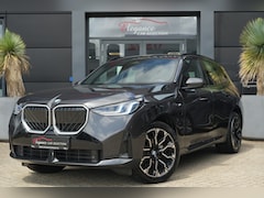 BMW X3 - 30e xDrive M Sport | 300PK | Pano | HUD | 360° | Harman Kardon | 20" | Keyless | Driving A